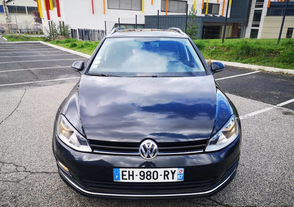 Volkswagen Golf cena 42900 przebieg: 150000, rok produkcji 2016 z Trzcianka małe 379